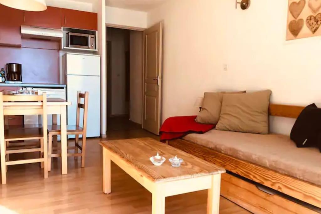 Charmant T3 Avec Vue Montagne Et Parking Privatif Font-Romeu-Odeillo-Via Εξωτερικό φωτογραφία